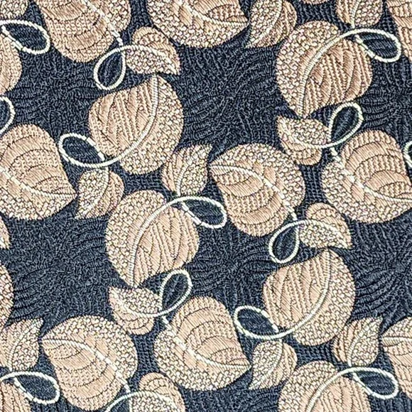 Jos. A. Bank Signature Collection Silk Tie - Brown & Black Leaf Pattern 3.5" - Picture 4 of 10